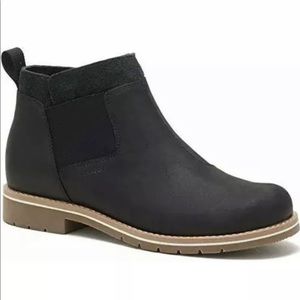 NIB Chaco Cataluna Explorer Chelsea Boots Women’s 8.5 M EU 39.5 Black Leather
